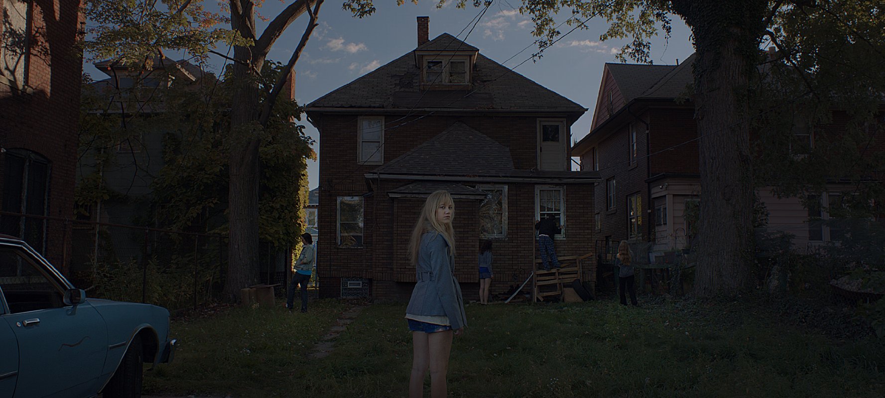 It Follows Free Online Movies Tv Shows At Gomovies